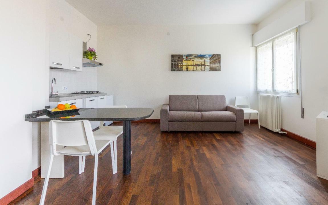 Piccolo Flat Near Venice Mestre Exterior photo